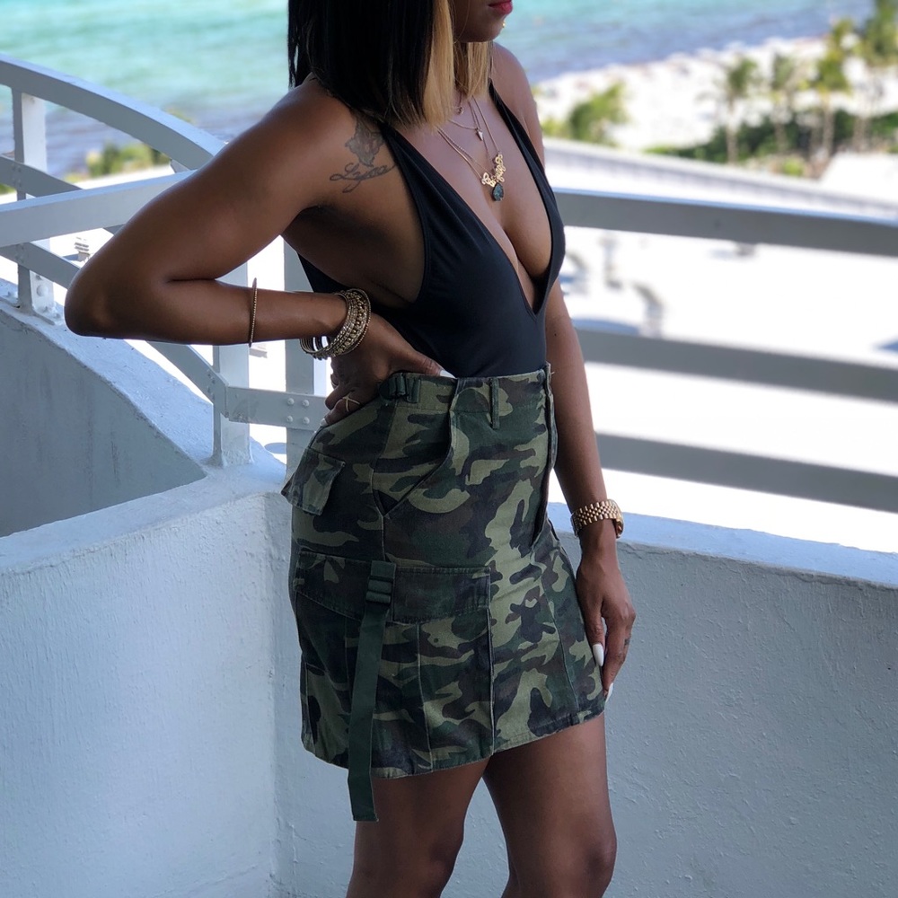 Green camo high waisted skirt